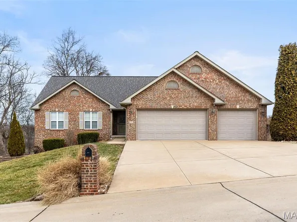 311 Englewood Ct, Washington, MO 63090