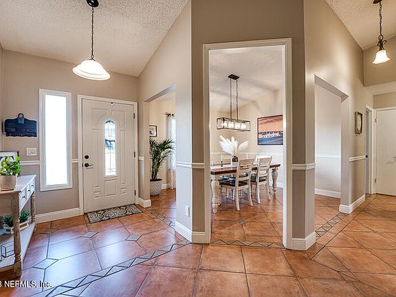 4th image of 10933 GRAND TRUNK Lane