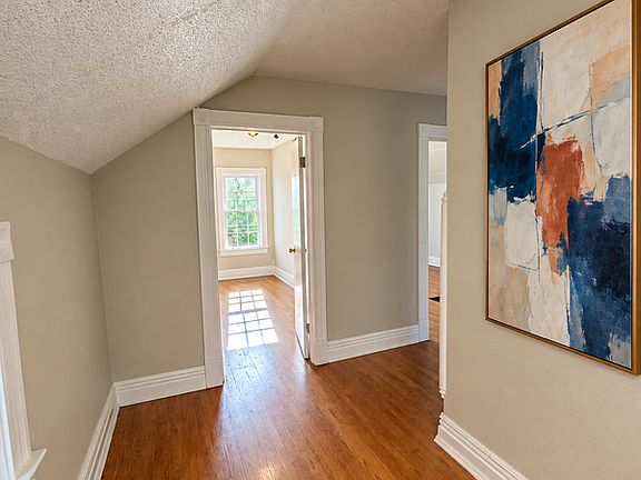 4th image of 11038 84th Ave NW