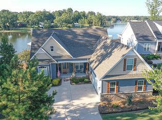 118 King Cir, Greenwood, SC 29649