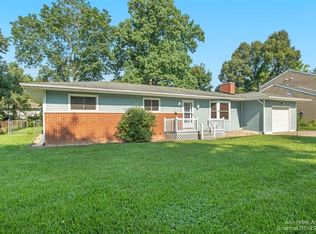 47 Chestnut Dr, Chelsea, MI