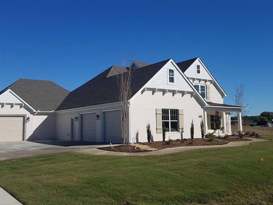 2nd image of 2370 Spring Crest Dr