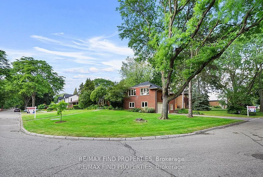 56 Edenvale Cres photo 1