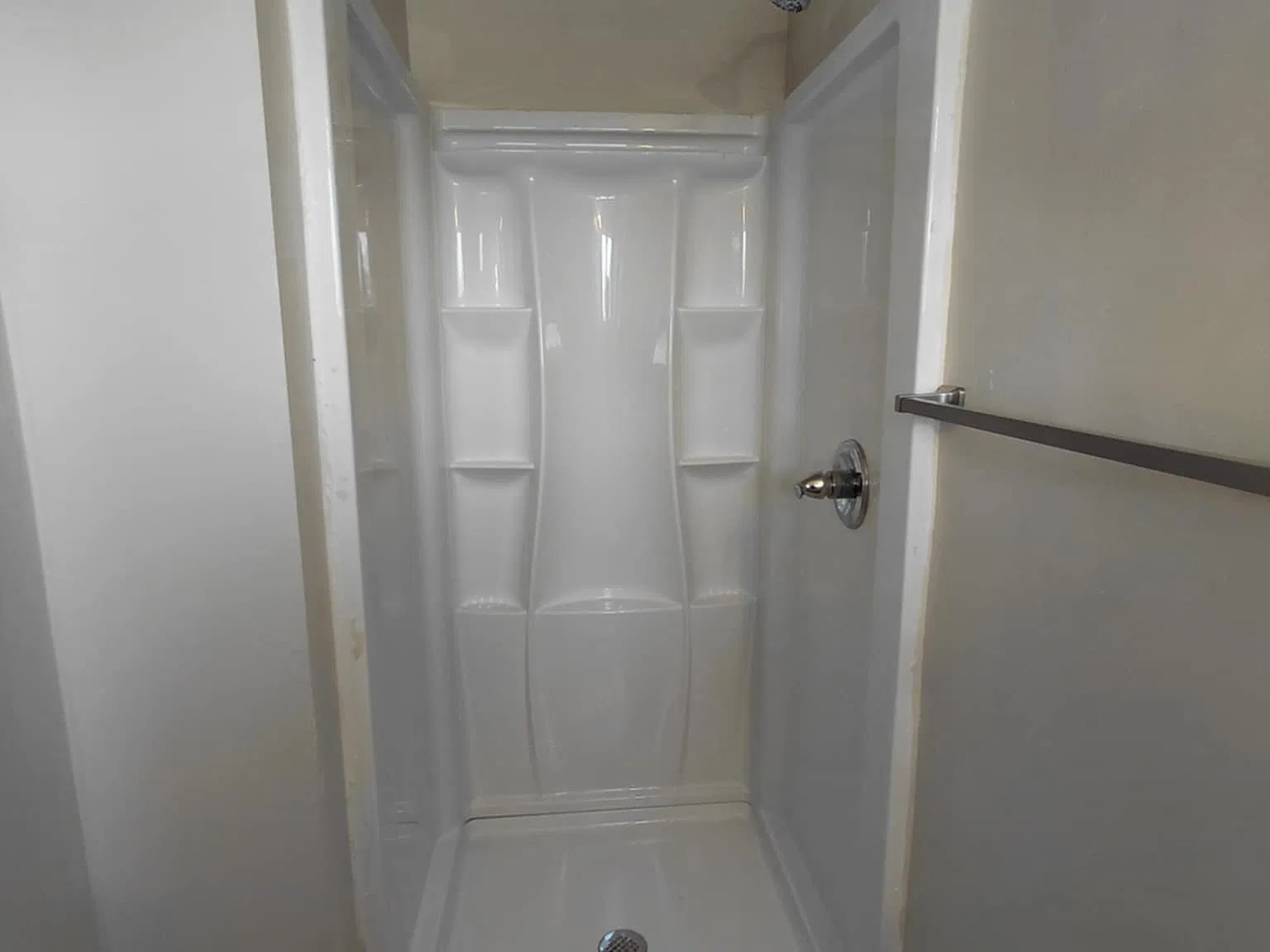 4 bed, 1521 sqft, $1,400 — Photo 1