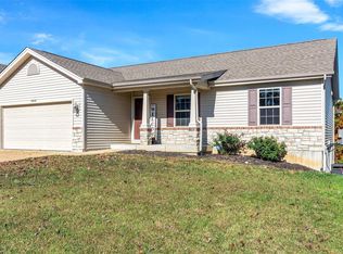 2692 Ruddy Ridge Dr, High Ridge, MO 63049