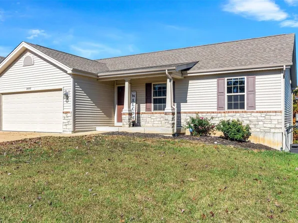 2692 Ruddy Ridge Dr, High Ridge, MO 63049