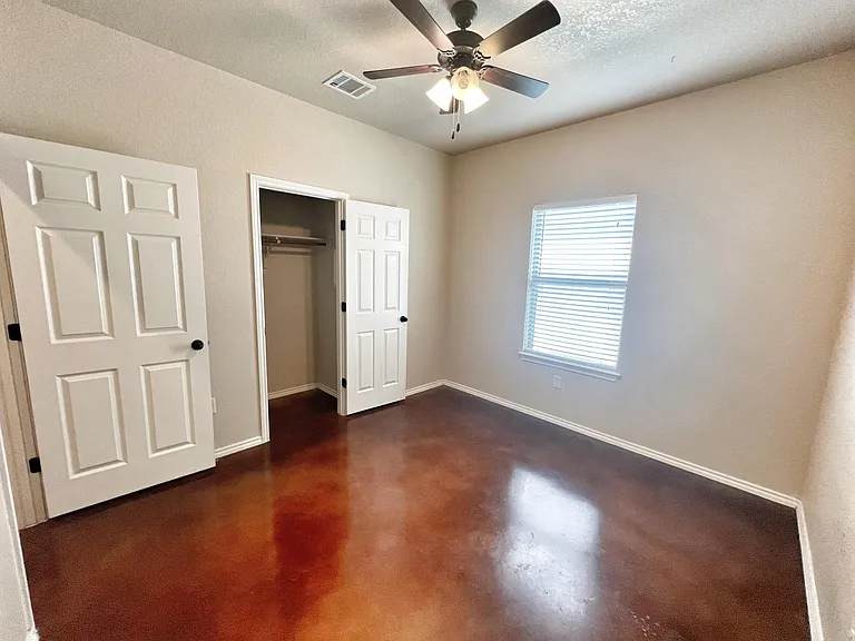 2611 Pahmeyer Rd — Photo 20