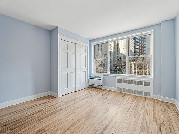 5th image of 401 W 56th St APT 3C