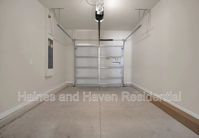 4292 Chester Springs Blvd — Photo 33