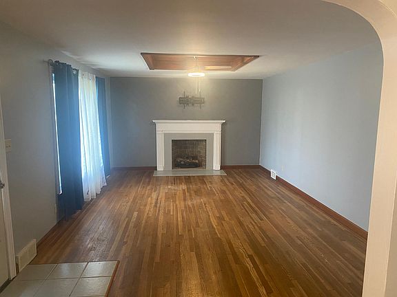 2nd image of 205 Maywood Dr