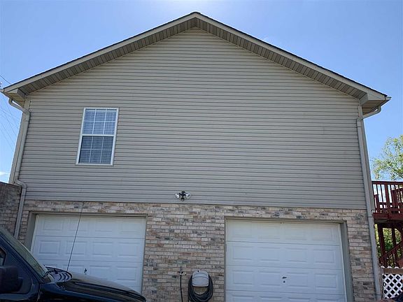 3rd image of 523 Keene Cir