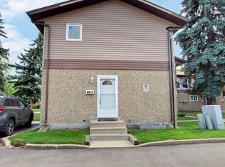 17004 100th St NW, Edmonton, AB T5X5E1