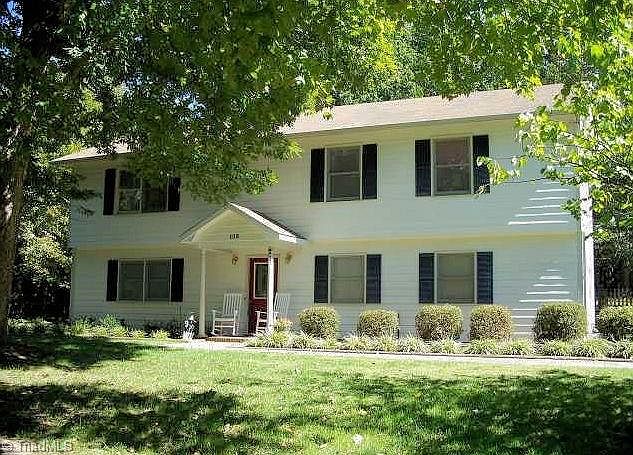 1st image of 105 Eaglewood Dr
