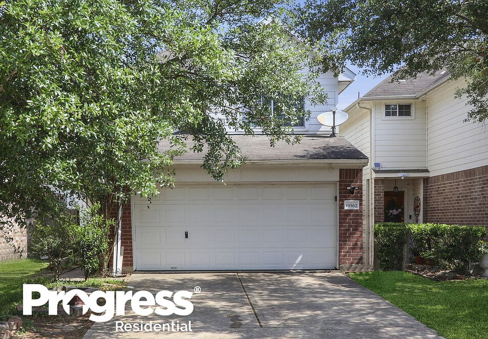1st image of 19362 Caledona Dr