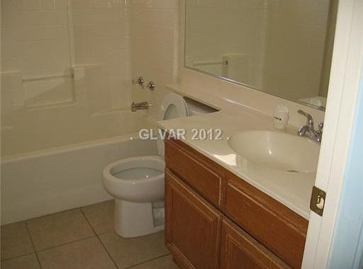 4th image of 4504 Florentine Ct
