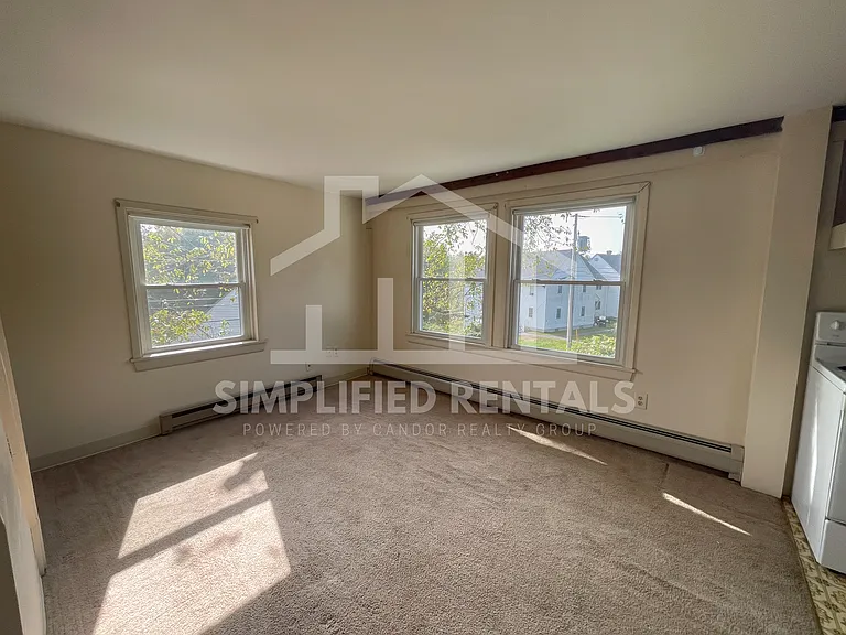 Sofield Apartments — Photo 9