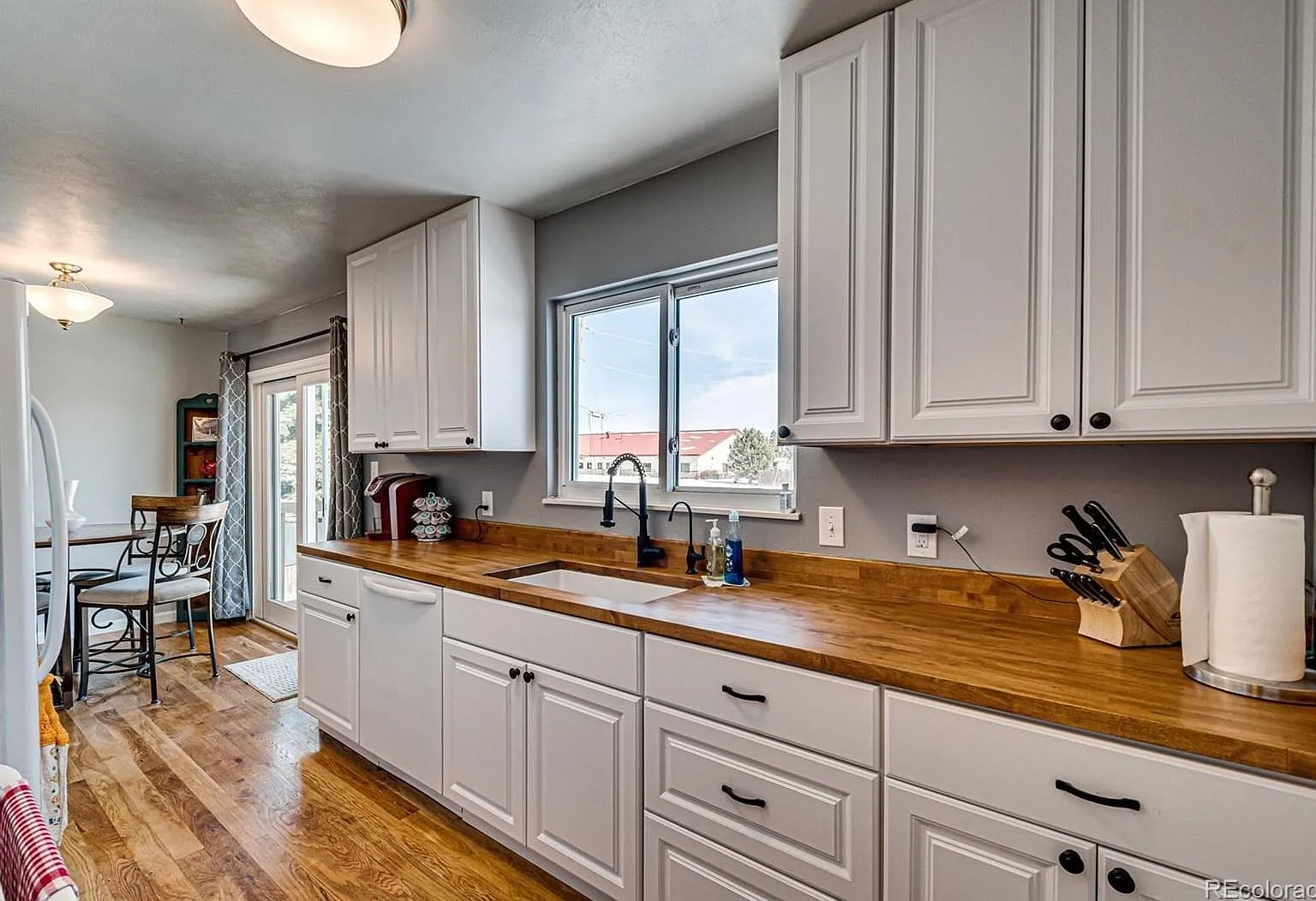 218 Paddock St — Photo 1