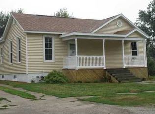 722 W Washington St, Clinton, IL 61727