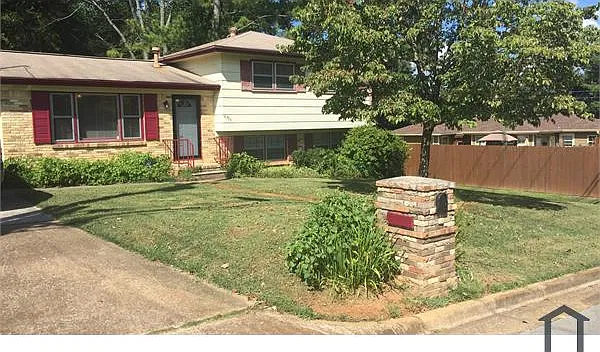 4 bed, 1800 sqft, $1,900 — Photo 2