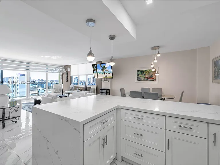 2501 S Ocean Dr #1535-AVAILABLEAUG15 — Photo 14