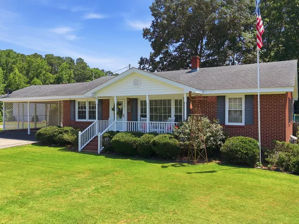 403 W Eason Street, Macclesfield, NC 27852