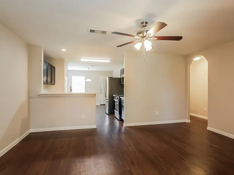 3626 Maris Way — Photo 4
