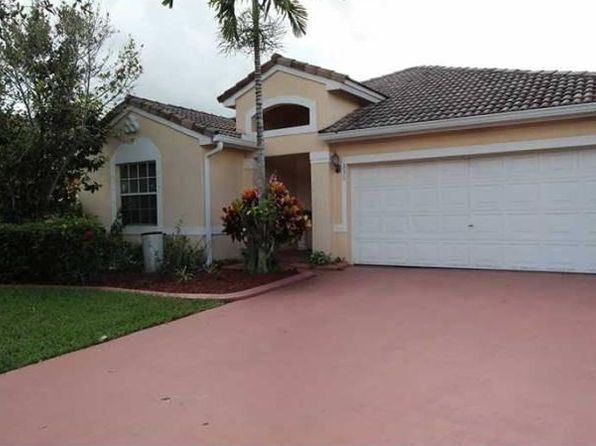 330 SW 195th Ave