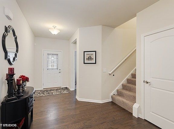 2nd image of 11 Vine St