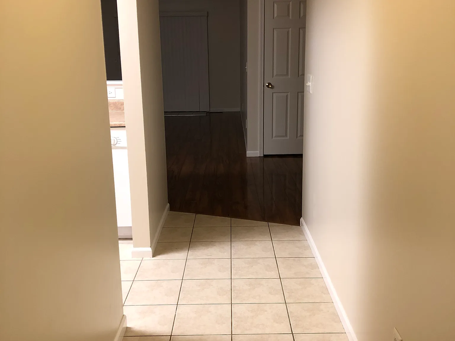 3 bed, 1600 sqft, $1,500 — Photo 2