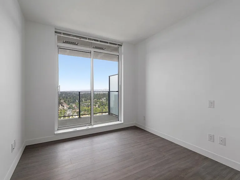 13615 Fraser Hwy #3803 — Photo 9