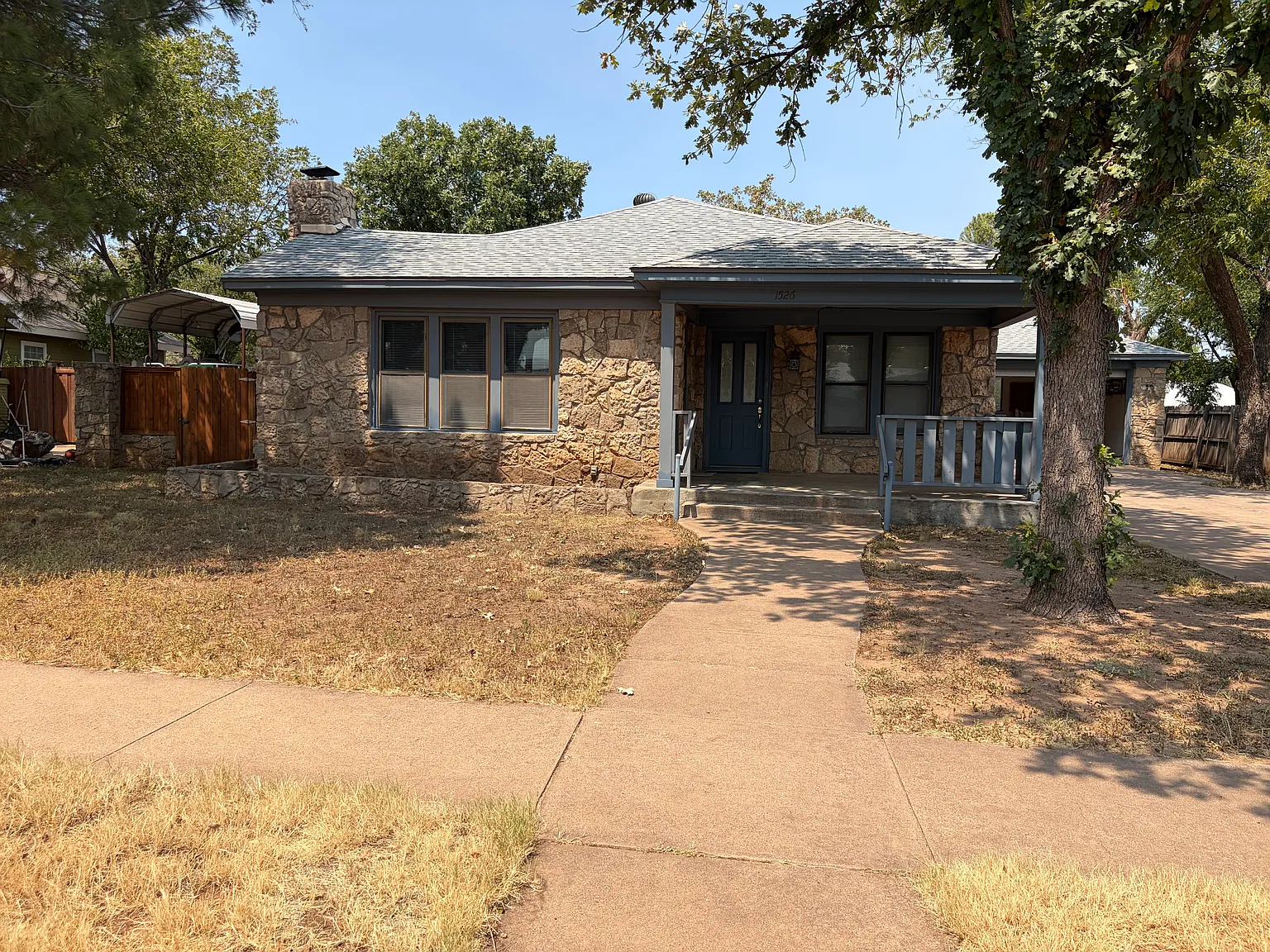 3 bed, 1723 sqft, $4,200 — Photo 1