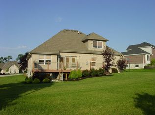 7706 Shadowleaf Ln, Cincinnati, OH 45247