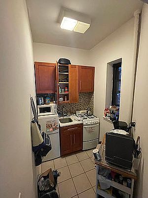 3rd image of 418 E 83rd St APT 1C