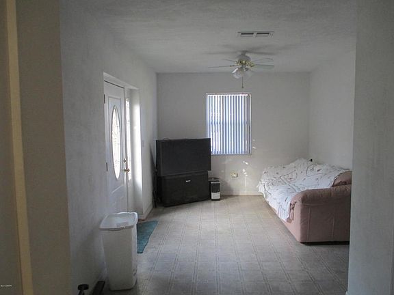 3rd image of 1236 Thomasina Dr