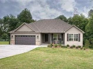 726 Meece Bridge Rd, Taylors, SC 29687