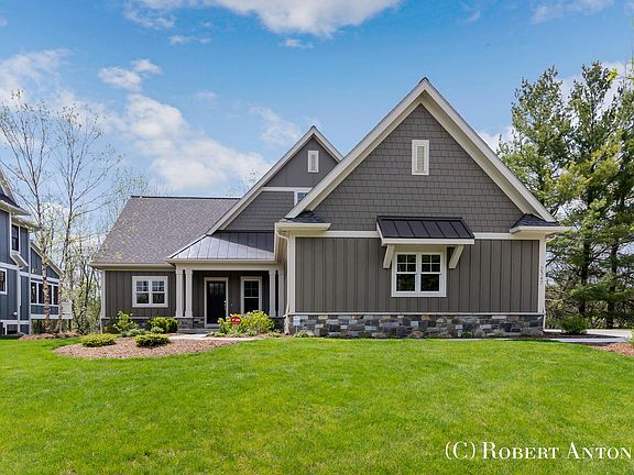 2nd image of 2347 Lake Birch Ct NE