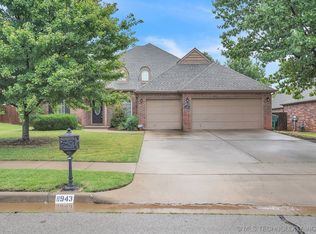 11943 S 90th East Ave, Bixby, OK 74008