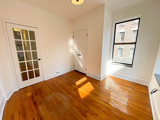 Rented by City Connections Realty | media 7