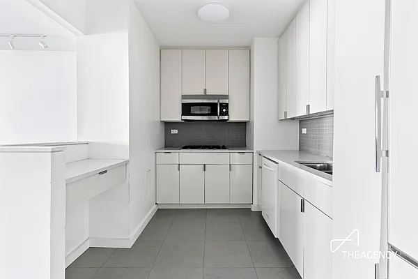 Sold by The Agency | media 18