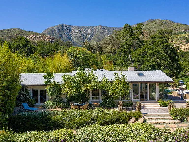 830 Buena Vista Dr — Photo 5