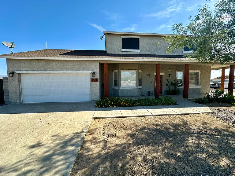 1319 S Brooke Ln — Photo 2