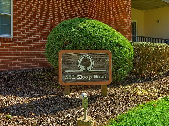 3rd image of 551 Sloop Rd APT 54