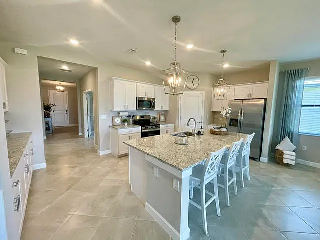 1464 Saddlewood Cir — Photo 12