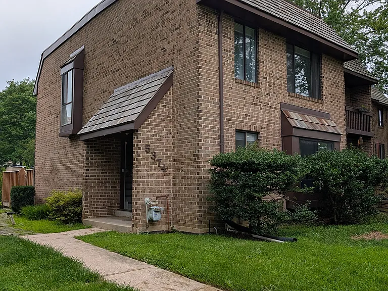 5374 Eliots Oak Rd — Photo 1