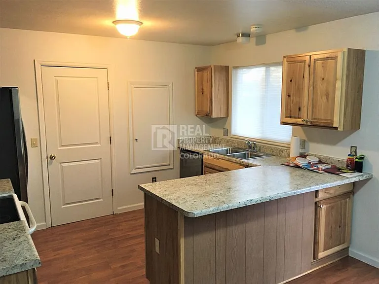 2607 W 101st Pl — Photo 9