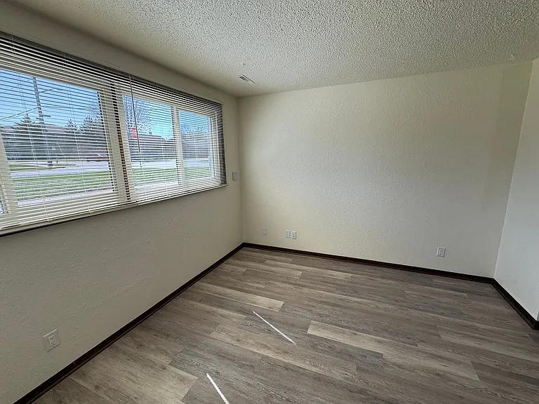 4415 Toronto St #3 — Photo 7
