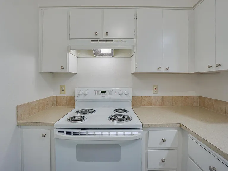 3530 SW Beaverton Hillsdale Hwy — Photo 25