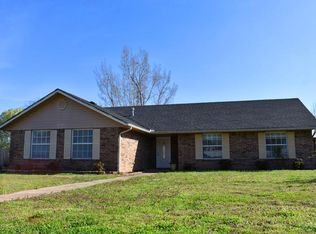 3727 Derrick Ln, Springdale, AR 72762