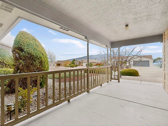 3rd image of 7213 Sunlight Peak Dr NE