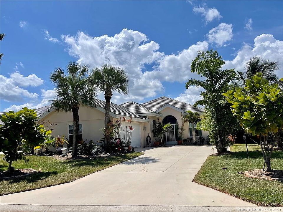 1st image of 7552 SE Bay Cedar Cir
